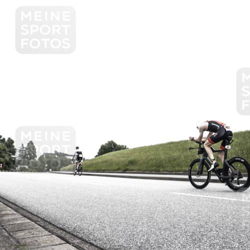 21.06.2026 - 29. Vierlanden-Triathlon H.Heesch http://msf.ph/oto/9873537 21.06.2026 12:30:41 Radfahren 669, 948 meine-sportfotos.de