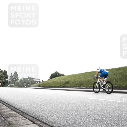 21.06.2026 - 29. Vierlanden-Triathlon H.Heesch http://msf.ph/oto/9873551 21.06.2026 12:30:47 Radfahren 669, 960 meine-sportfotos.de