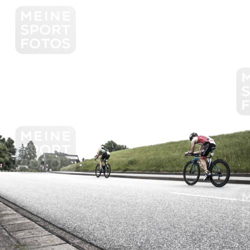 21.06.2026 - 29. Vierlanden-Triathlon H.Heesch http://msf.ph/oto/9873610 21.06.2026 12:31:25 Radfahren 882, 887 meine-sportfotos.de