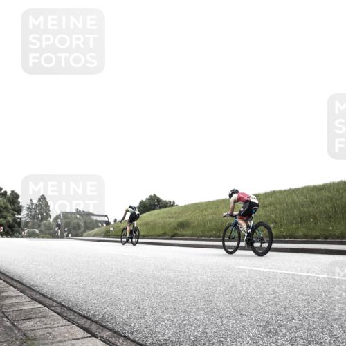 21.06.2026 - 29. Vierlanden-Triathlon H.Heesch http://msf.ph/oto/9873618 21.06.2026 12:31:25 Radfahren 882, 887 meine-sportfotos.de