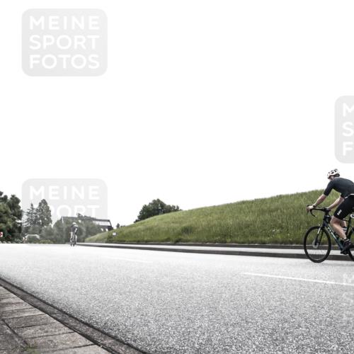 21.06.2026 - 29. Vierlanden-Triathlon H.Heesch http://msf.ph/oto/9873653 21.06.2026 12:31:37 Radfahren 901 meine-sportfotos.de