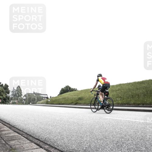 21.06.2026 - 29. Vierlanden-Triathlon H.Heesch http://msf.ph/oto/9873711 21.06.2026 12:32:19 Radfahren 980 meine-sportfotos.de