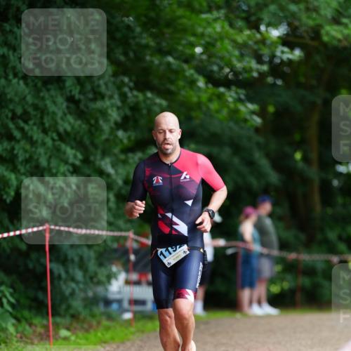 21.06.2026 - 29. Vierlanden-Triathlon LAZAROV Photography http://msf.ph/oto/9873721 21.06.2026 14:27:58 Laufen  meine-sportfotos.de