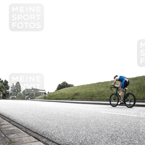 21.06.2026 - 29. Vierlanden-Triathlon H.Heesch http://msf.ph/oto/9873724 21.06.2026 12:32:32 Radfahren 983 meine-sportfotos.de