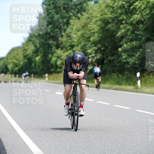 21.06.2026 - Viking Triathlon Michael Burmester http://msf.ph/oto/9873796 21.06.2026 12:51:46 Radfahren 196, 365, 617 meine-sportfotos.de