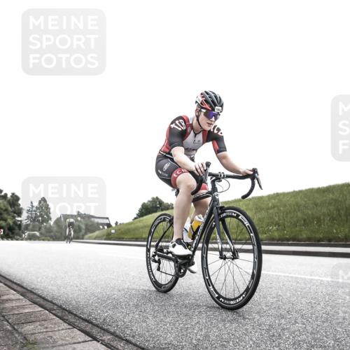 21.06.2026 - 29. Vierlanden-Triathlon H.Heesch http://msf.ph/oto/9873799 21.06.2026 12:34:02 Radfahren 804, 879, 1002, 1006, 1015 meine-sportfotos.de