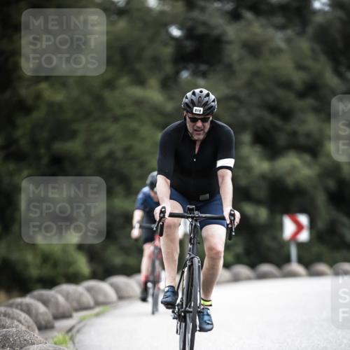 21.06.2026 - 29. Vierlanden-Triathlon H.Heesch http://msf.ph/oto/9873813 21.06.2026 12:15:55 Radfahren 818, 833, 852 meine-sportfotos.de