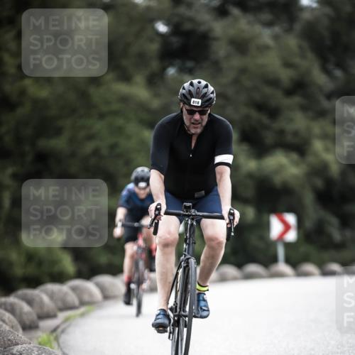 21.06.2026 - 29. Vierlanden-Triathlon H.Heesch http://msf.ph/oto/9873821 21.06.2026 12:15:55 Radfahren 818, 833, 852 meine-sportfotos.de