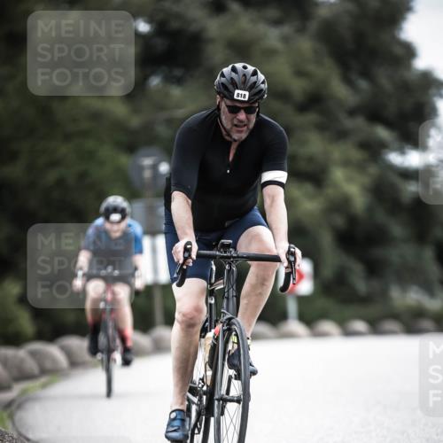 21.06.2026 - 29. Vierlanden-Triathlon H.Heesch http://msf.ph/oto/9873846 21.06.2026 12:15:56 Radfahren 818, 833, 852 meine-sportfotos.de