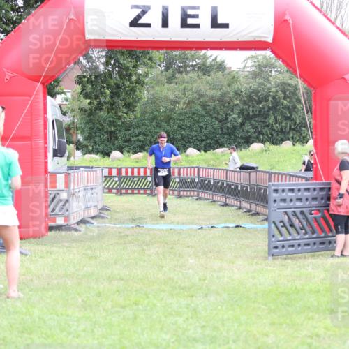 21.06.2026 - 29. Vierlanden-Triathlon Andreas Tolksdorf http://msf.ph/oto/9873942 21.06.2026 11:04:18 Ziel 360, 360 meine-sportfotos.de