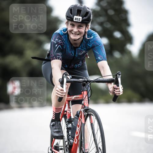 21.06.2026 - 29. Vierlanden-Triathlon H.Heesch http://msf.ph/oto/9873944 21.06.2026 12:15:58 Radfahren 818, 852 meine-sportfotos.de