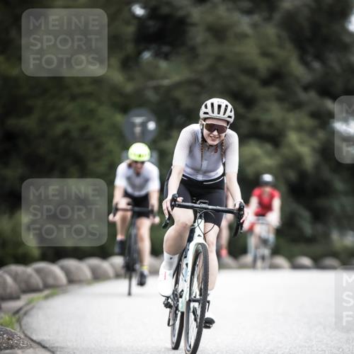 21.06.2026 - 29. Vierlanden-Triathlon H.Heesch http://msf.ph/oto/9873966 21.06.2026 12:16:08 Radfahren 834, 837, 856, 861 meine-sportfotos.de