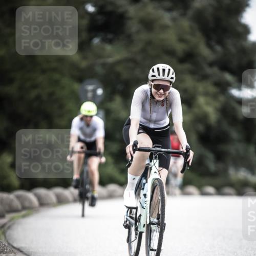 21.06.2026 - 29. Vierlanden-Triathlon H.Heesch http://msf.ph/oto/9873977 21.06.2026 12:16:08 Radfahren 834, 837, 856, 861 meine-sportfotos.de