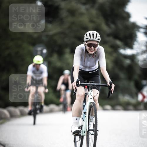 21.06.2026 - 29. Vierlanden-Triathlon H.Heesch http://msf.ph/oto/9873987 21.06.2026 12:16:08 Radfahren 834, 837, 856, 861 meine-sportfotos.de