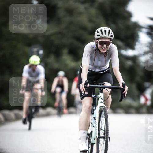 21.06.2026 - 29. Vierlanden-Triathlon H.Heesch http://msf.ph/oto/9873993 21.06.2026 12:16:08 Radfahren 834, 837, 856, 861 meine-sportfotos.de