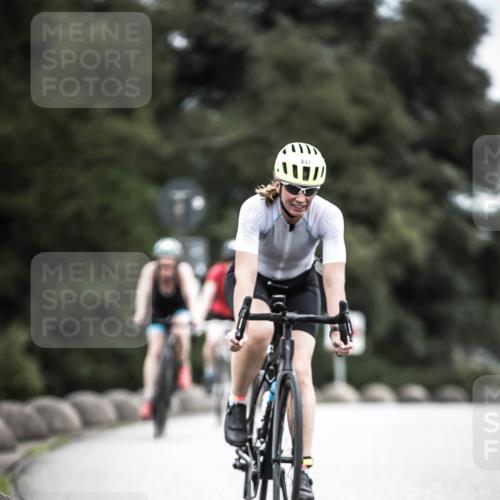 21.06.2026 - 29. Vierlanden-Triathlon H.Heesch http://msf.ph/oto/9874004 21.06.2026 12:16:10 Radfahren 834, 837, 856, 861 meine-sportfotos.de