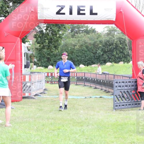 21.06.2026 - 29. Vierlanden-Triathlon Andreas Tolksdorf http://msf.ph/oto/9874040 21.06.2026 11:04:21 Ziel 360, 360 meine-sportfotos.de