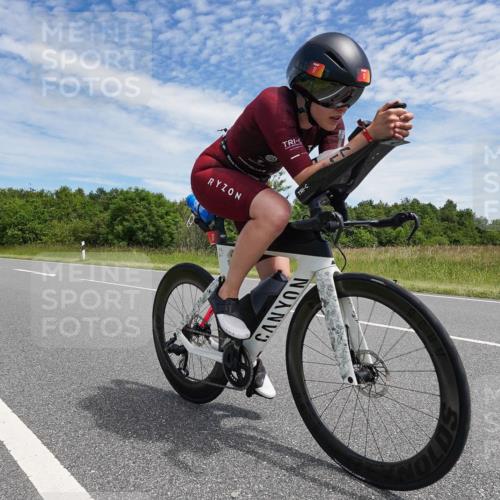 21.06.2026 - Viking Triathlon Michael Burmester http://msf.ph/oto/9874137 21.06.2026 12:46:39 Radfahren 16, 36, 105, 165, 178, 184, 251, 364, 407, 457, 504, 546, 606, 629, 629, 634 meine-sportfotos.de