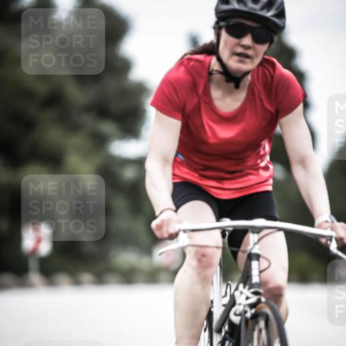 21.06.2026 - 29. Vierlanden-Triathlon H.Heesch http://msf.ph/oto/9874160 21.06.2026 12:16:13 Radfahren 820, 834, 837, 856, 861 meine-sportfotos.de