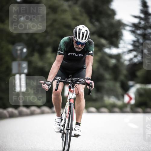 21.06.2026 - 29. Vierlanden-Triathlon H.Heesch http://msf.ph/oto/9874180 21.06.2026 12:16:22 Radfahren 771, 820 meine-sportfotos.de