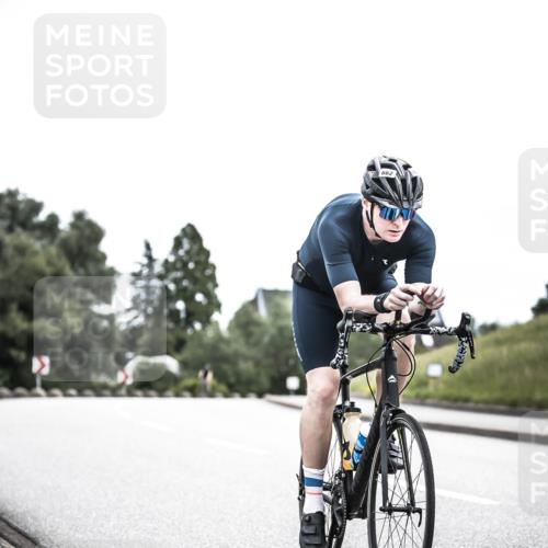 21.06.2026 - 29. Vierlanden-Triathlon H.Heesch http://msf.ph/oto/9874288 21.06.2026 12:16:37 Radfahren 662, 847 meine-sportfotos.de