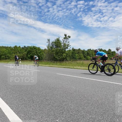 21.06.2026 - Viking Triathlon Michael Burmester http://msf.ph/oto/9874300 21.06.2026 12:48:20 Radfahren 57, 124, 166, 232, 273, 644 meine-sportfotos.de