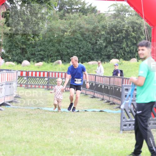 21.06.2026 - 29. Vierlanden-Triathlon Andreas Tolksdorf http://msf.ph/oto/9874406 21.06.2026 11:05:28 Ziel 346, 346 meine-sportfotos.de