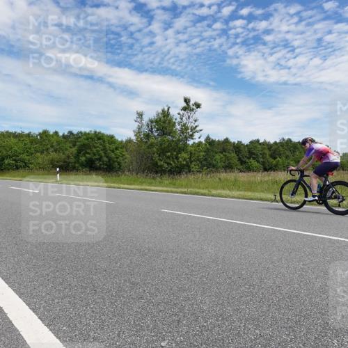 21.06.2026 - Viking Triathlon Michael Burmester http://msf.ph/oto/9874409 21.06.2026 12:49:56 Radfahren 260, 268 meine-sportfotos.de