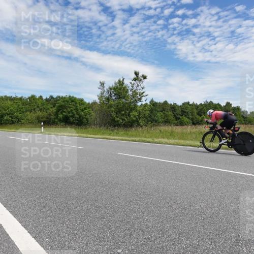 21.06.2026 - Viking Triathlon Michael Burmester http://msf.ph/oto/9874434 21.06.2026 12:50:27 Radfahren 26, 211, 375, 661 meine-sportfotos.de