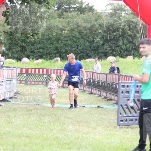 21.06.2026 - 29. Vierlanden-Triathlon Andreas Tolksdorf http://msf.ph/oto/9874446 21.06.2026 11:05:29 Ziel 346, 346 meine-sportfotos.de
