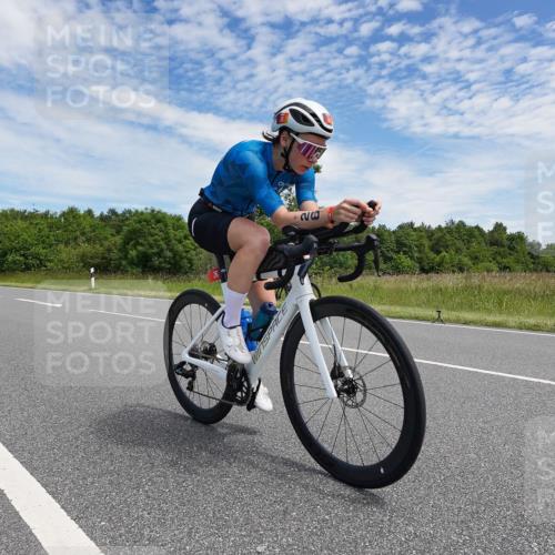 21.06.2026 - Viking Triathlon Michael Burmester http://msf.ph/oto/9874454 21.06.2026 12:50:38 Radfahren 26, 190, 211, 261, 387, 463 meine-sportfotos.de