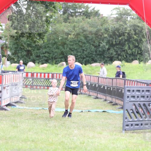 21.06.2026 - 29. Vierlanden-Triathlon Andreas Tolksdorf http://msf.ph/oto/9874466 21.06.2026 11:05:30 Ziel 346, 346 meine-sportfotos.de