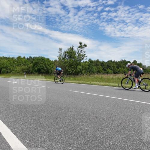 21.06.2026 - Viking Triathlon Michael Burmester http://msf.ph/oto/9874489 21.06.2026 12:50:53 Radfahren 190, 326, 387, 463, 556 meine-sportfotos.de