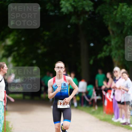 21.06.2026 - 29. Vierlanden-Triathlon LAZAROV Photography http://msf.ph/oto/9874538 21.06.2026 15:00:00 Laufen 1233 meine-sportfotos.de