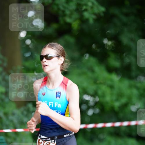 21.06.2026 - 29. Vierlanden-Triathlon LAZAROV Photography http://msf.ph/oto/9874571 21.06.2026 15:00:17 Laufen 20, 1267, 14 meine-sportfotos.de