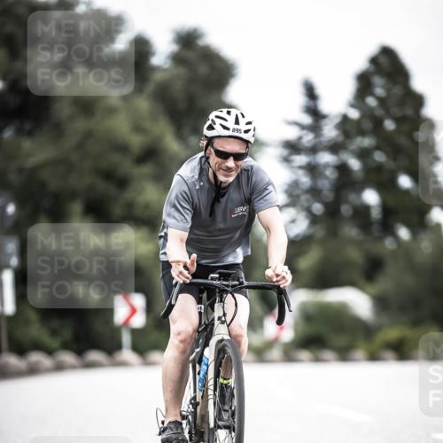 21.06.2026 - 29. Vierlanden-Triathlon H.Heesch http://msf.ph/oto/9874652 21.06.2026 12:17:41 Radfahren 641, 751, 877, 895 meine-sportfotos.de