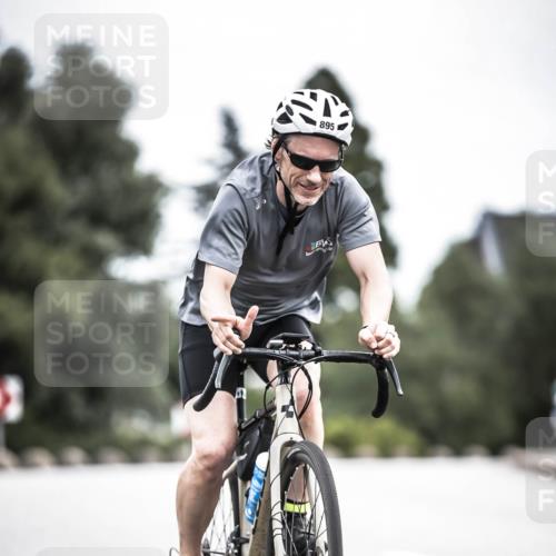 21.06.2026 - 29. Vierlanden-Triathlon H.Heesch http://msf.ph/oto/9874676 21.06.2026 12:17:42 Radfahren 751, 877, 895 meine-sportfotos.de