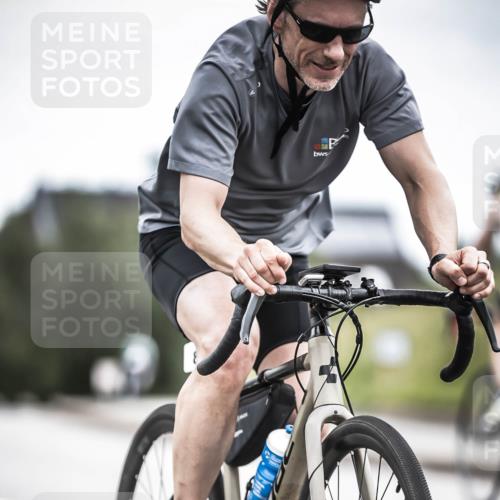 21.06.2026 - 29. Vierlanden-Triathlon H.Heesch http://msf.ph/oto/9874707 21.06.2026 12:17:42 Radfahren 751, 877, 895 meine-sportfotos.de