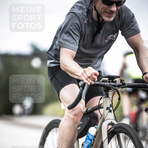 21.06.2026 - 29. Vierlanden-Triathlon H.Heesch http://msf.ph/oto/9874713 21.06.2026 12:17:42 Radfahren 751, 877, 895 meine-sportfotos.de