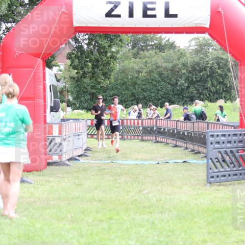 21.06.2026 - 29. Vierlanden-Triathlon Andreas Tolksdorf http://msf.ph/oto/9874731 21.06.2026 11:06:29 Ziel 305, 334, 305, 334 meine-sportfotos.de