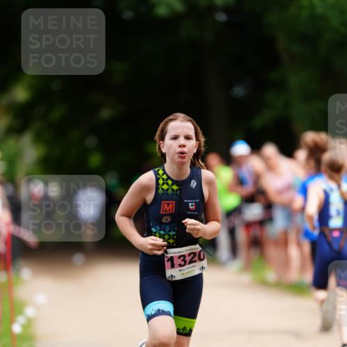 21.06.2026 - 29. Vierlanden-Triathlon LAZAROV Photography http://msf.ph/oto/9874741 21.06.2026 15:08:22 Laufen 2, 1320 meine-sportfotos.de
