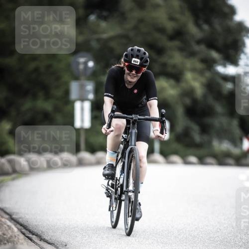 21.06.2026 - 29. Vierlanden-Triathlon H.Heesch http://msf.ph/oto/9874758 21.06.2026 12:18:13 Radfahren 276, 821, 838, 860 meine-sportfotos.de