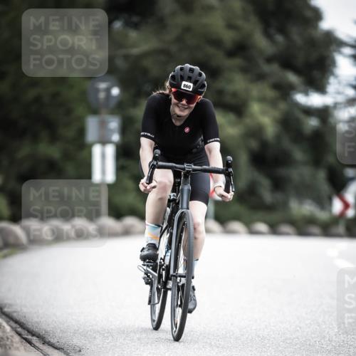 21.06.2026 - 29. Vierlanden-Triathlon H.Heesch http://msf.ph/oto/9874760 21.06.2026 12:18:13 Radfahren 276, 821, 838, 860 meine-sportfotos.de