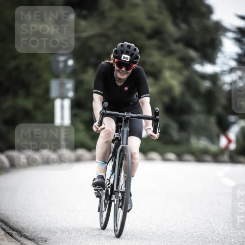 21.06.2026 - 29. Vierlanden-Triathlon H.Heesch http://msf.ph/oto/9874764 21.06.2026 12:18:13 Radfahren 276, 821, 838, 860 meine-sportfotos.de