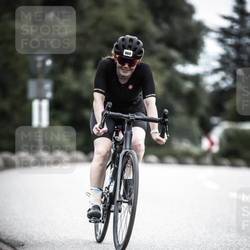 21.06.2026 - 29. Vierlanden-Triathlon H.Heesch http://msf.ph/oto/9874773 21.06.2026 12:18:13 Radfahren 276, 821, 838, 860 meine-sportfotos.de