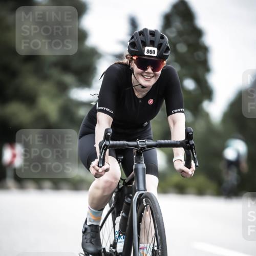 21.06.2026 - 29. Vierlanden-Triathlon H.Heesch http://msf.ph/oto/9874815 21.06.2026 12:18:14 Radfahren 276, 821, 838, 860 meine-sportfotos.de