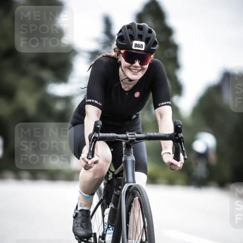 21.06.2026 - 29. Vierlanden-Triathlon H.Heesch http://msf.ph/oto/9874820 21.06.2026 12:18:14 Radfahren 276, 821, 838, 860 meine-sportfotos.de