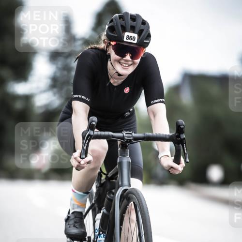 21.06.2026 - 29. Vierlanden-Triathlon H.Heesch http://msf.ph/oto/9874826 21.06.2026 12:18:14 Radfahren 276, 821, 838, 860 meine-sportfotos.de