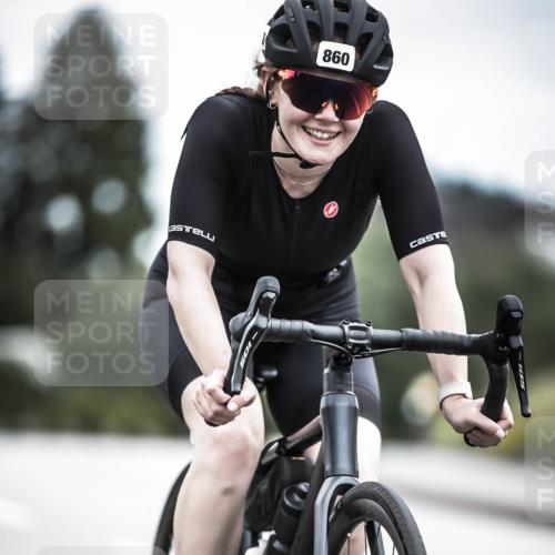 21.06.2026 - 29. Vierlanden-Triathlon H.Heesch http://msf.ph/oto/9874843 21.06.2026 12:18:14 Radfahren 276, 821, 838, 860 meine-sportfotos.de