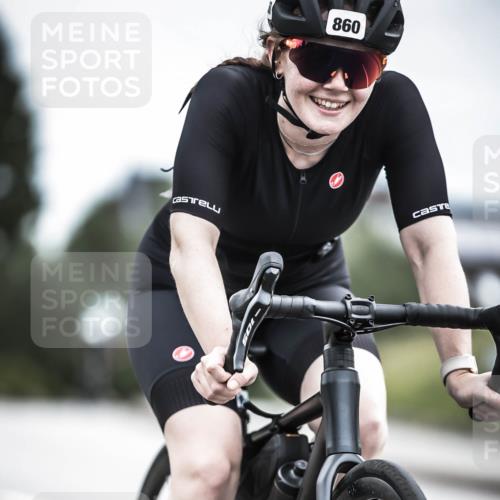 21.06.2026 - 29. Vierlanden-Triathlon H.Heesch http://msf.ph/oto/9874850 21.06.2026 12:18:14 Radfahren 276, 821, 838, 860 meine-sportfotos.de